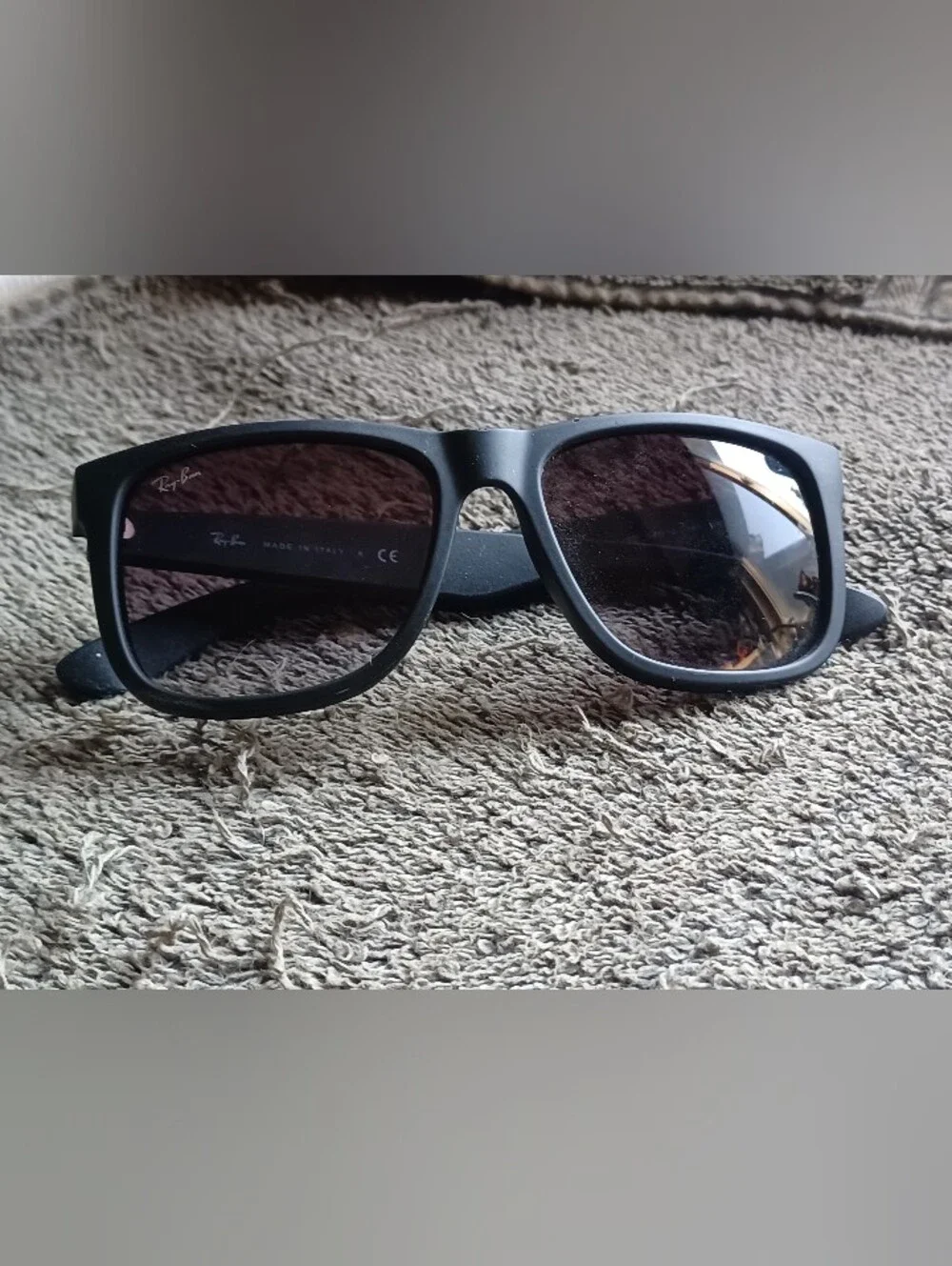 AUTHENTIC RAY-BAN JUSTIN CLASSIC ( UNISEX )